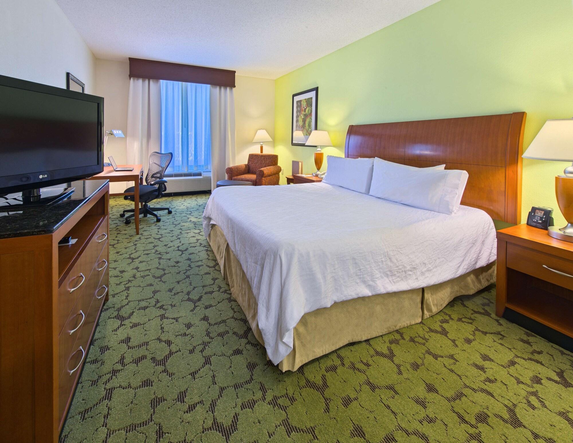 Hilton Garden Inn Tallahassee Central Екстериор снимка