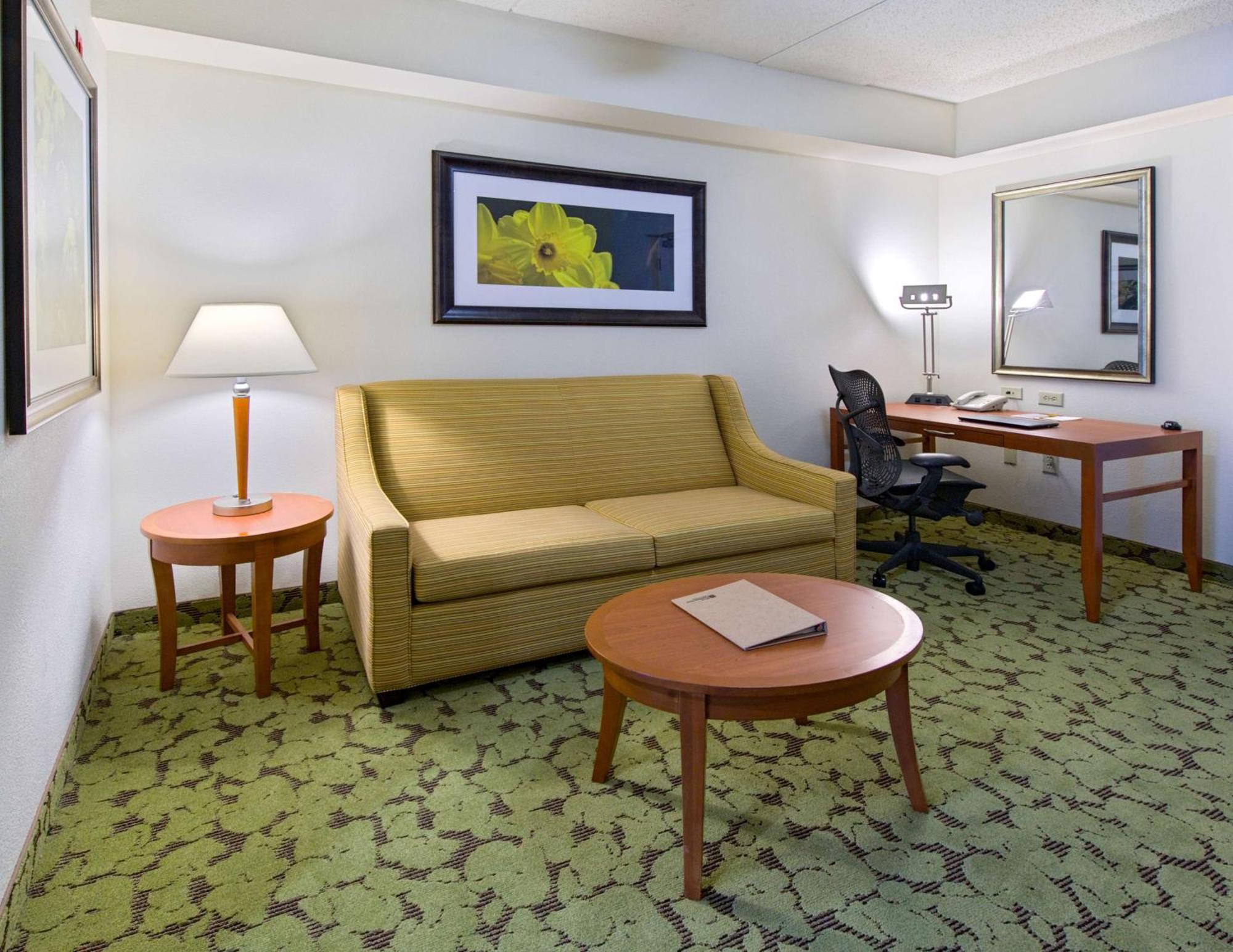 Hilton Garden Inn Tallahassee Central Екстериор снимка