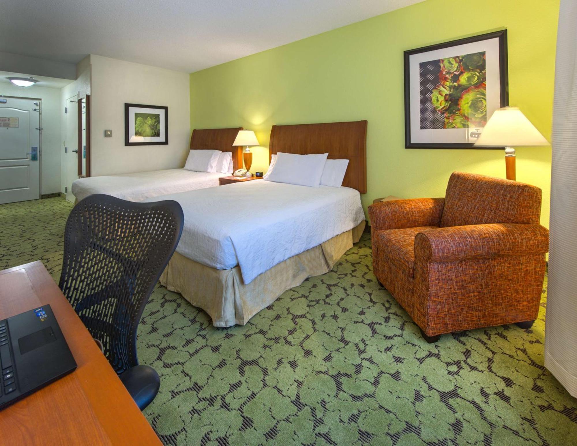 Hilton Garden Inn Tallahassee Central Екстериор снимка