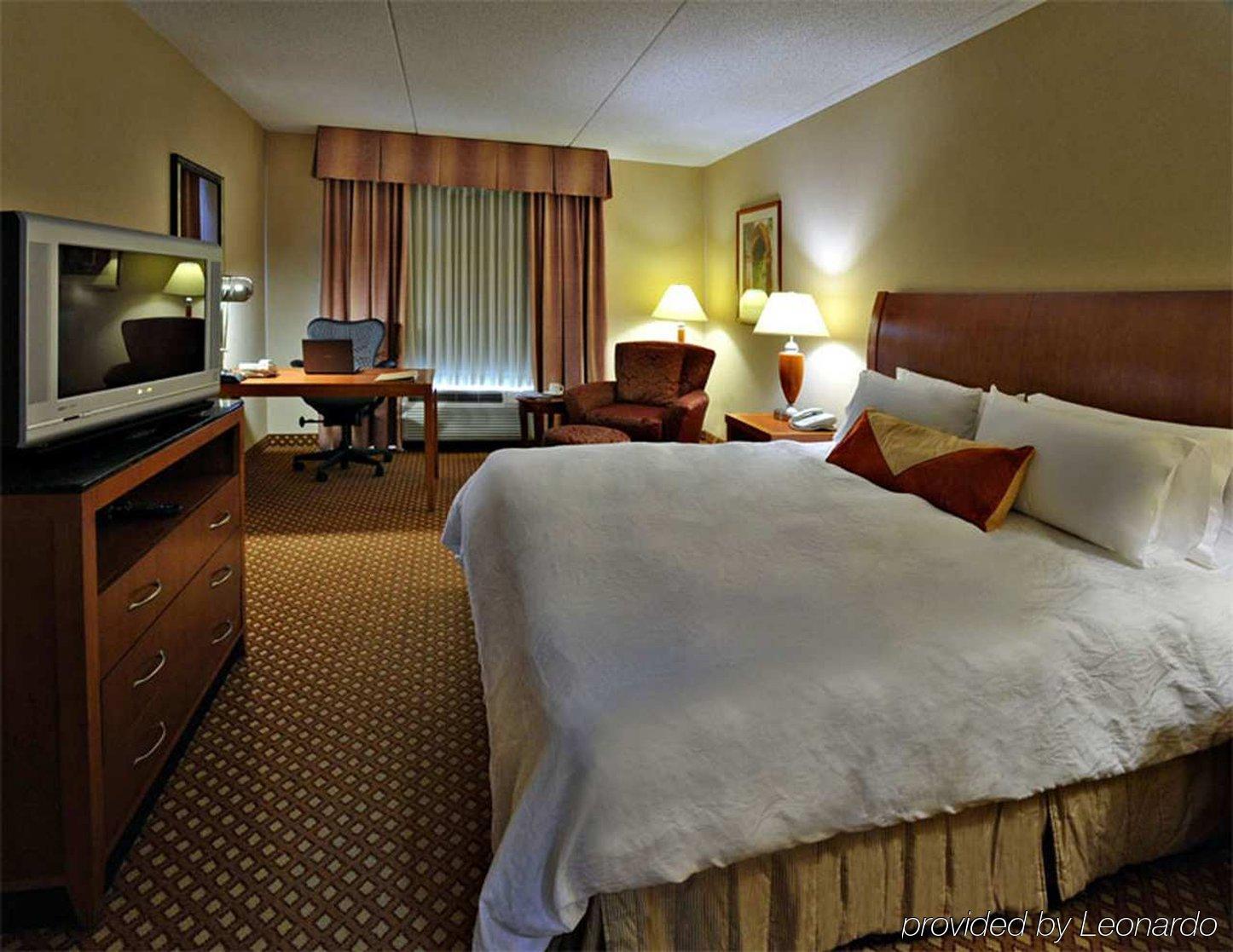 Hilton Garden Inn Tallahassee Central Стая снимка