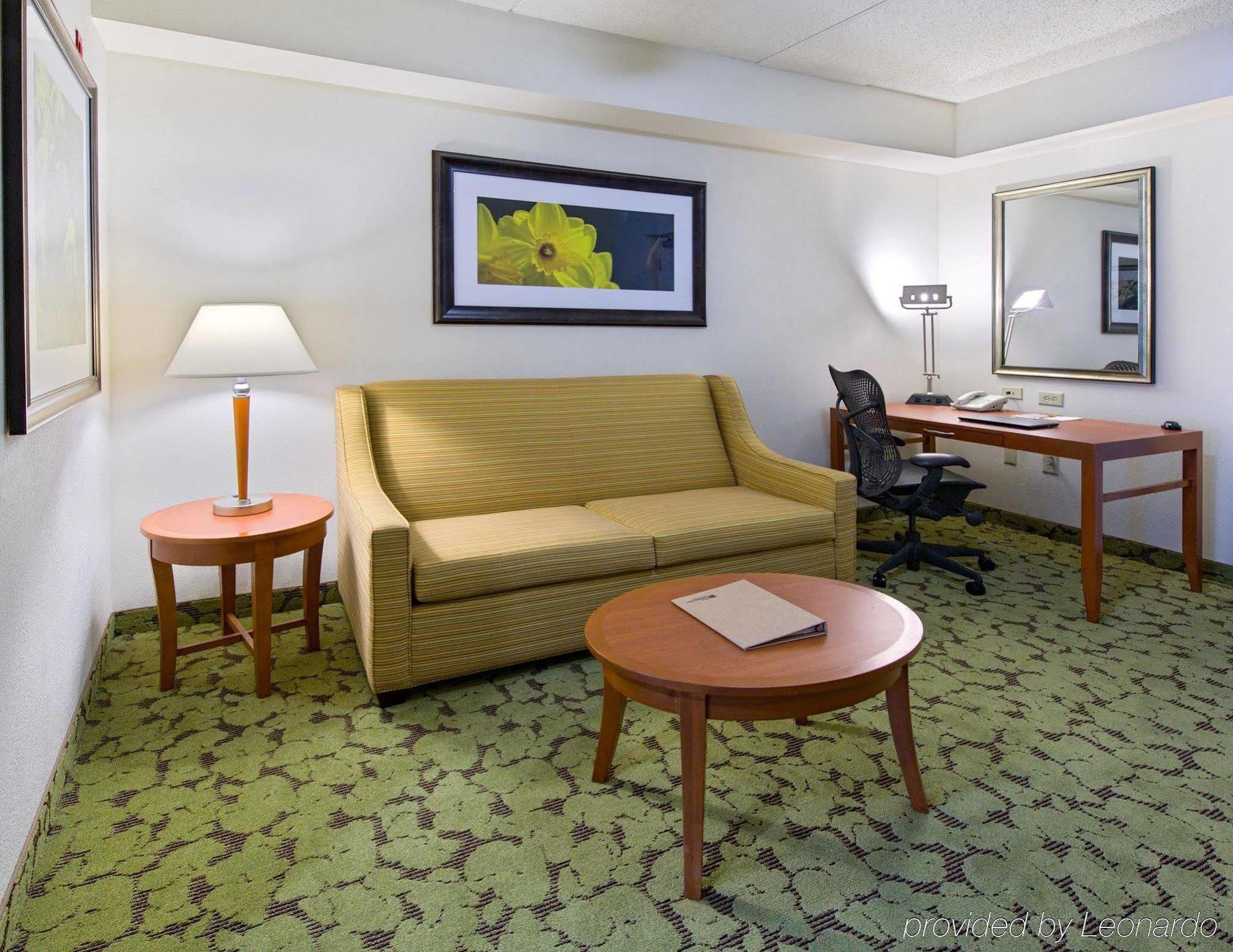 Hilton Garden Inn Tallahassee Central Екстериор снимка